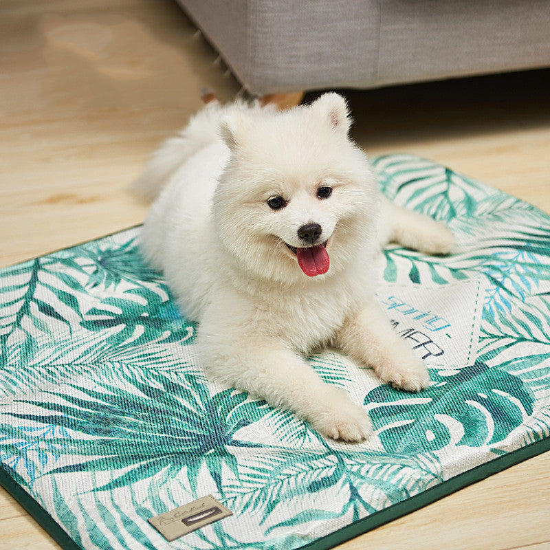 Tapis rafraîchissant en soie glacée pour chien et chat