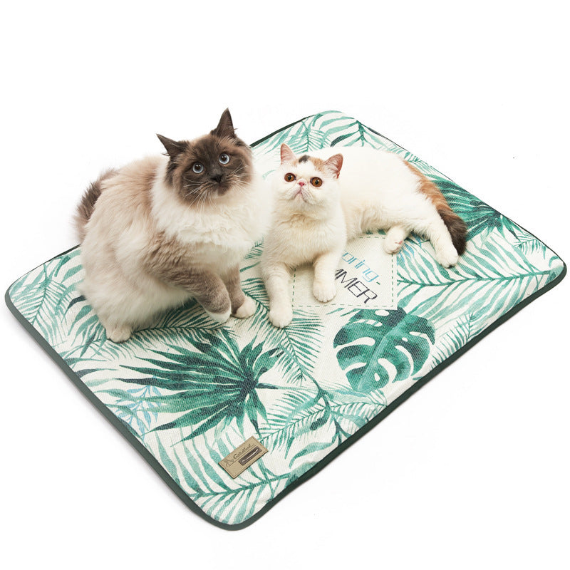 Tapis rafraîchissant en soie glacée pour chien et chat